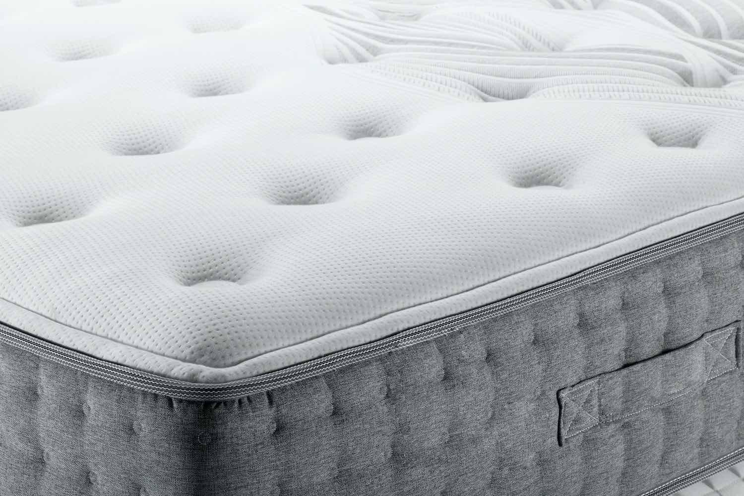 Mattress Edge Support Explained: Why It Matters for Couples