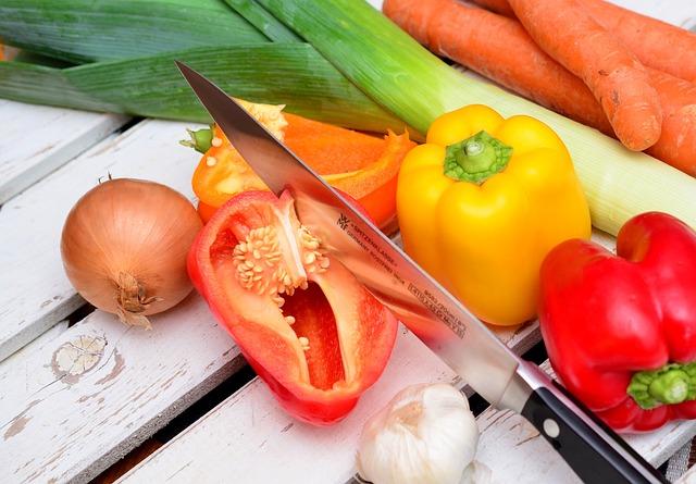 Nisaku Hori-Hori Weeding Knife: A Versatile Tool for Tough Garden Jobs