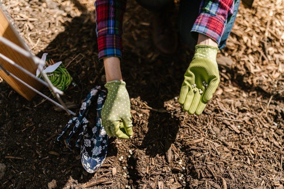 Best Garden Gloves for Comfort and Protection: Top Picks for 2025