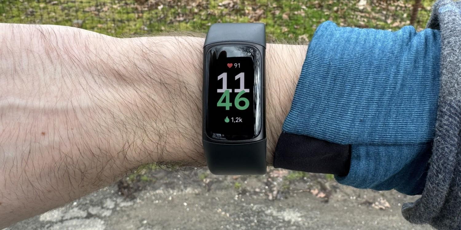 Fitbit Charge 6: Best Fitness Tracker for Beginners and Everyday Use