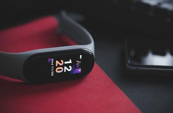 Fitness Trackers for Swimming: Waterproof Ratings and Performance